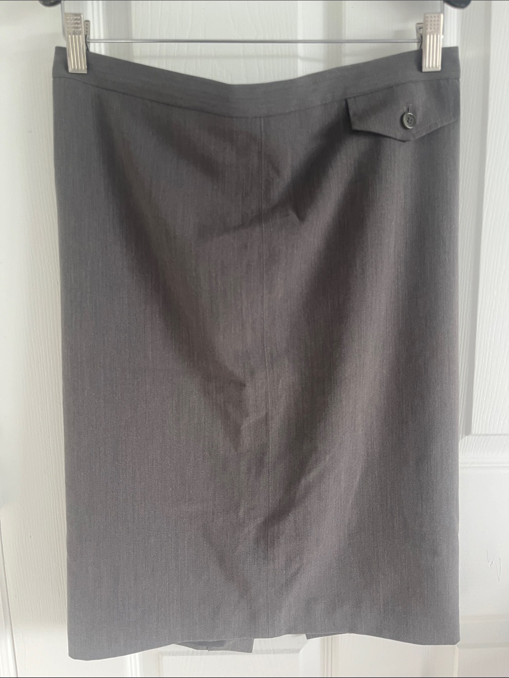 BCBGMaxAzria Gray Pencil Skirt with Button Tab Detail Y2K Chic Office Tailored